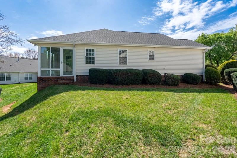 102 Keswick Ln, Mooresville, NC 28117