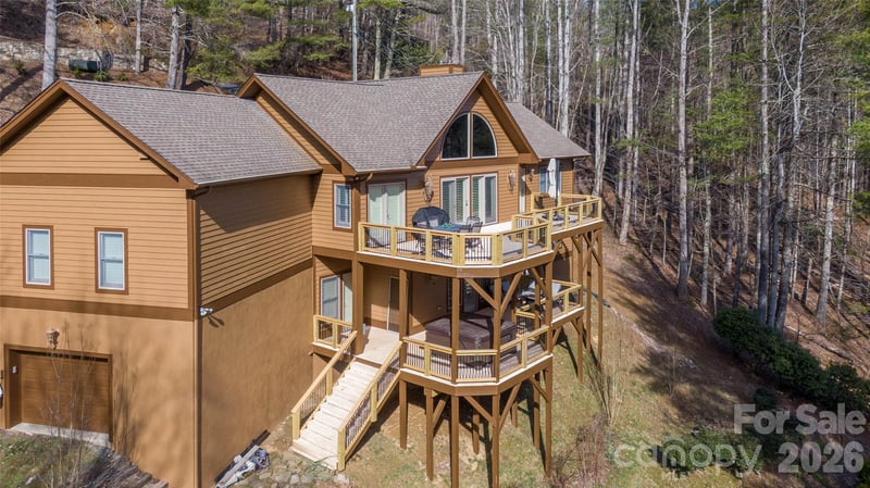 446 Windridge Dr, Sugar Grove, NC 28679