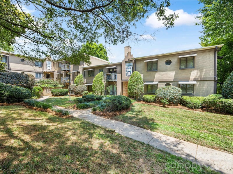 229 Dotger Ave #E16, Charlotte, NC 28207