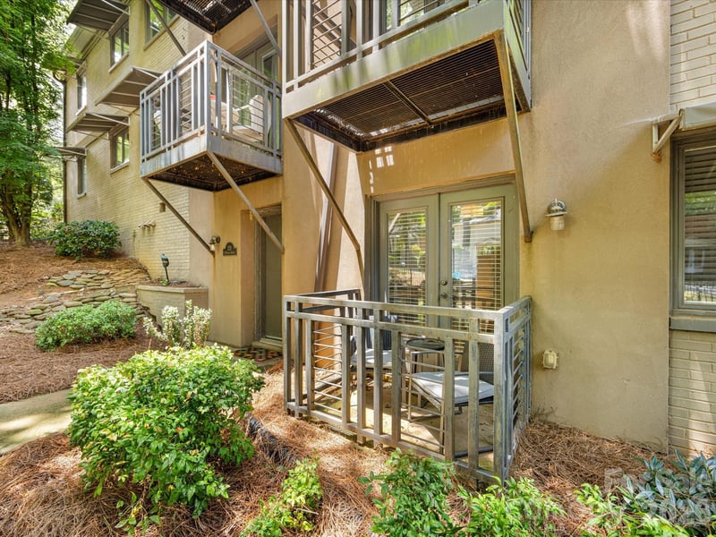 229 Dotger Ave #E16, Charlotte, NC 28207