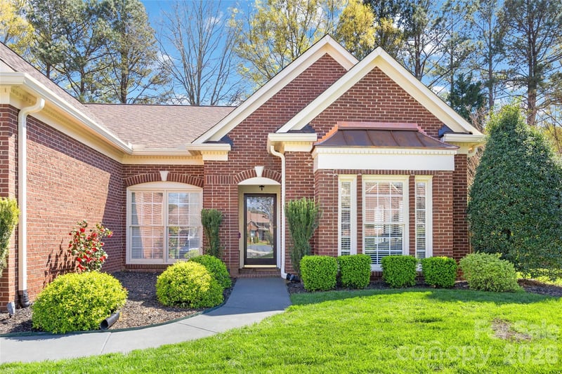 7211 Baniff Cir, Charlotte, NC 28277