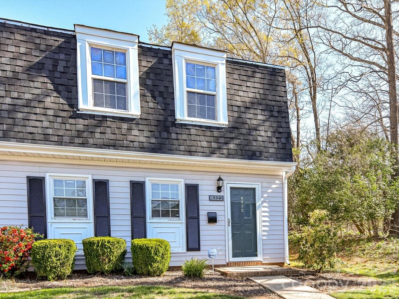 8322 Knights Bridge Rd, Charlotte, NC 28210
