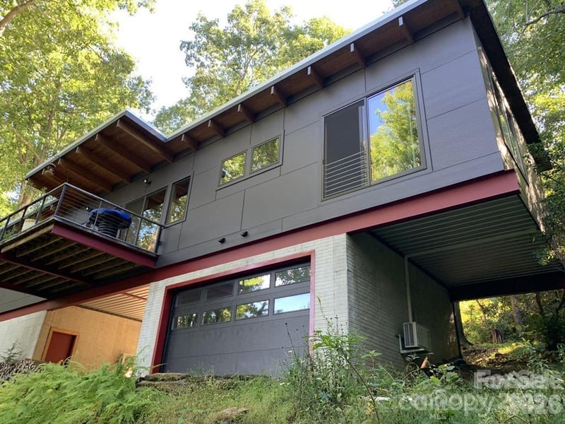 448 Mt Mitchell Dr, Burnsville, NC 28714