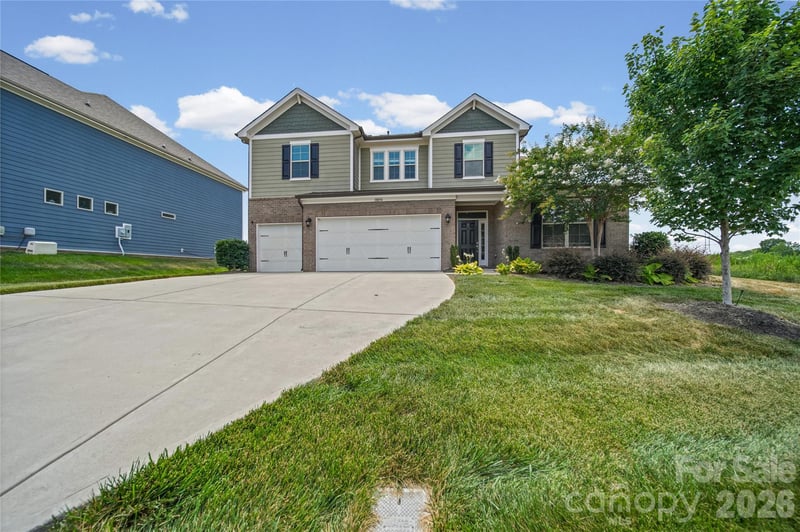 10054 Carousel Corral Dr, Midland, NC 28107