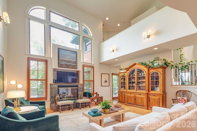 3 Gale Kelly Ct, Weaverville, NC 28787