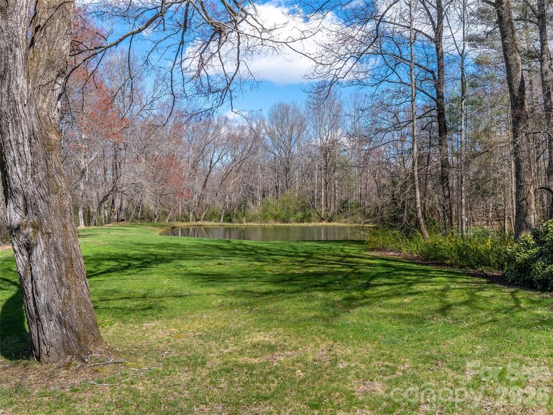 86 View De Lake Dr, Etowah, NC 28729