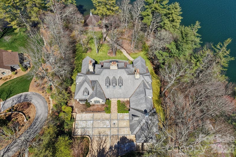 138 Indian Tc, Lake Toxaway, NC 28747