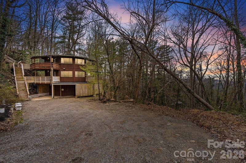 355 Sunset Dr, Asheville, NC 28804