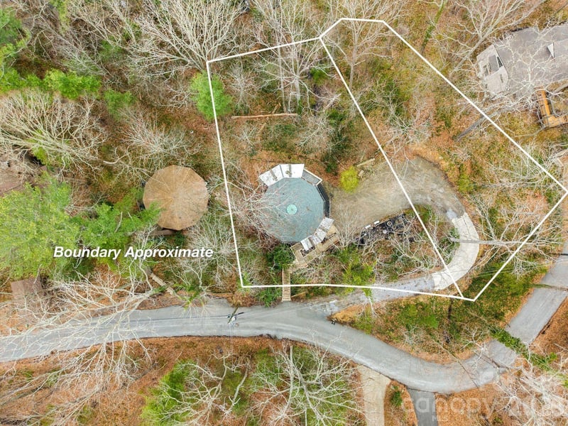 355 Sunset Dr, Asheville, NC 28804