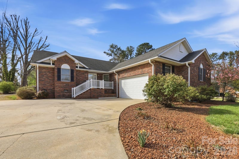 105 Stevens Rd, Salisbury, NC 28147