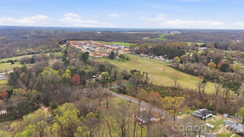 641 Central Dr, Statesville, NC 28677