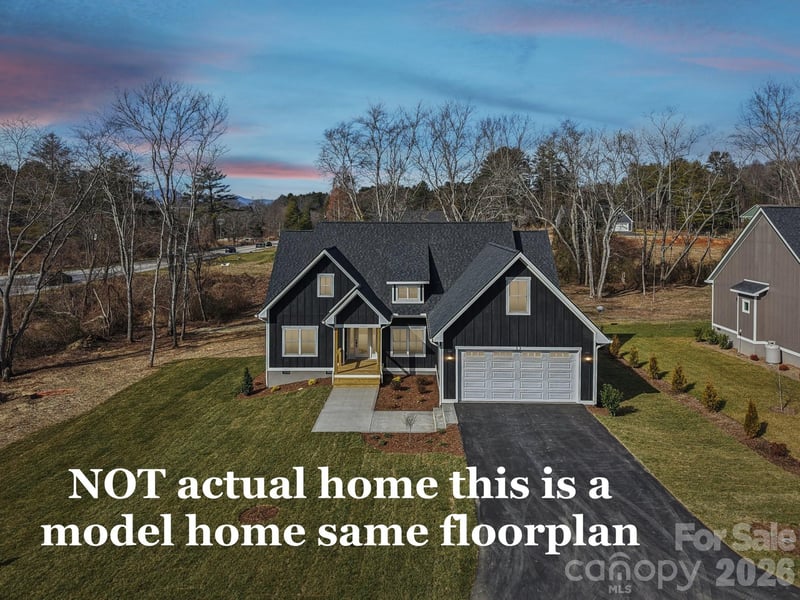 56 Haywood Park Dr, Hendersonville, NC 28791