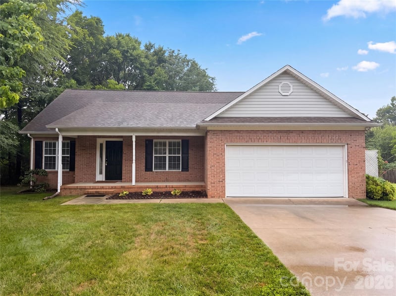 600 Emerson Dr, Mooresville, NC 28115