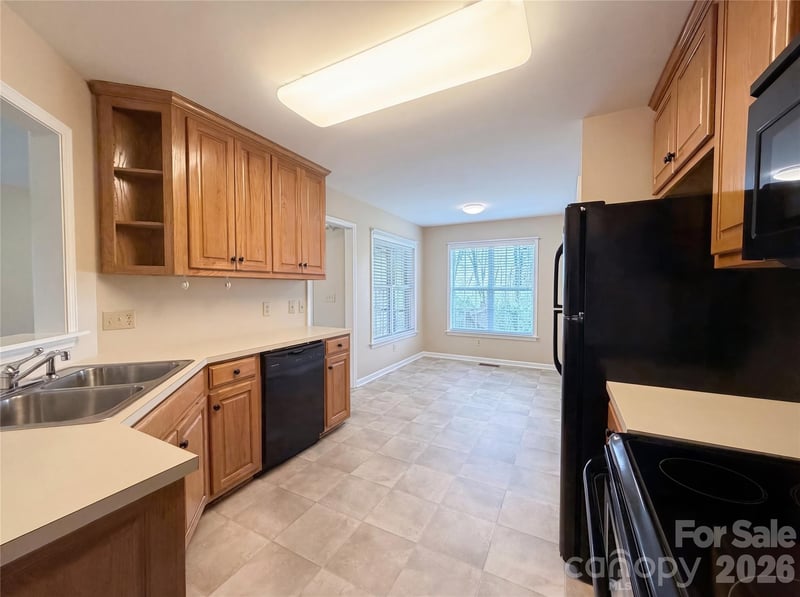 600 Emerson Dr, Mooresville, NC 28115