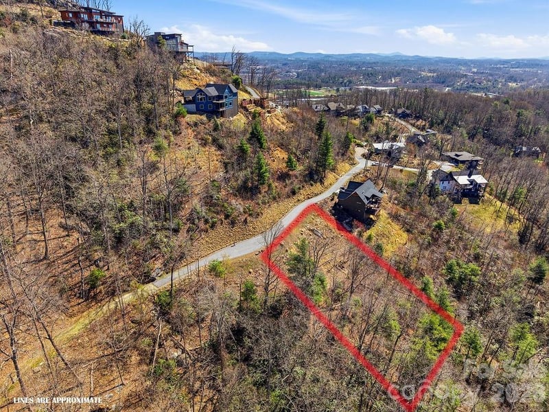 367 Curtain Bluff, Hendersonville, NC 28791