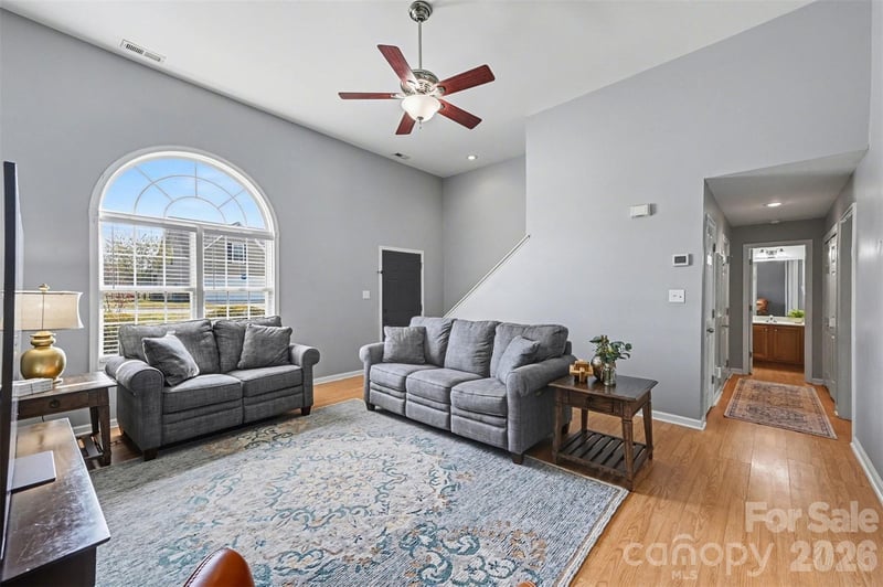 255 19th Ave, Hickory, NC 28602