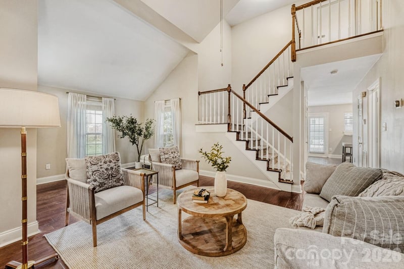 9411 Kings Falls Dr, Charlotte, NC 28210