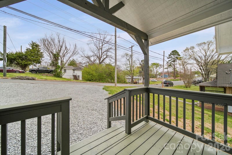709 Sherman St, Badin, NC 28009