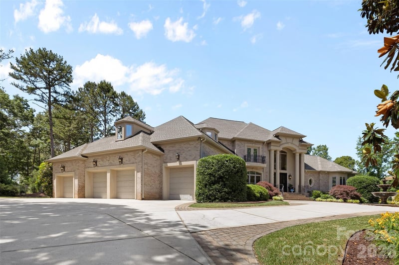 1405 Saratoga Woods Dr, Waxhaw, NC 28173