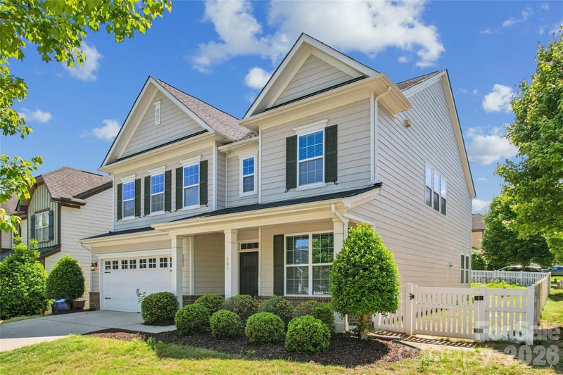 151 Blossom Ridge Dr, Mooresville, NC 28117