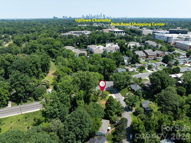 4800 Valley Stream Rd, Charlotte, NC 28209