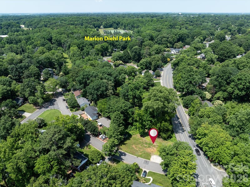 4800 Valley Stream Rd, Charlotte, NC 28209
