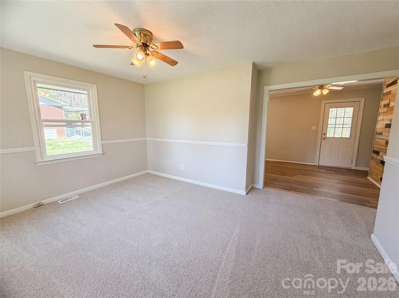 4402 Ginger Dr, Gastonia, NC 28056