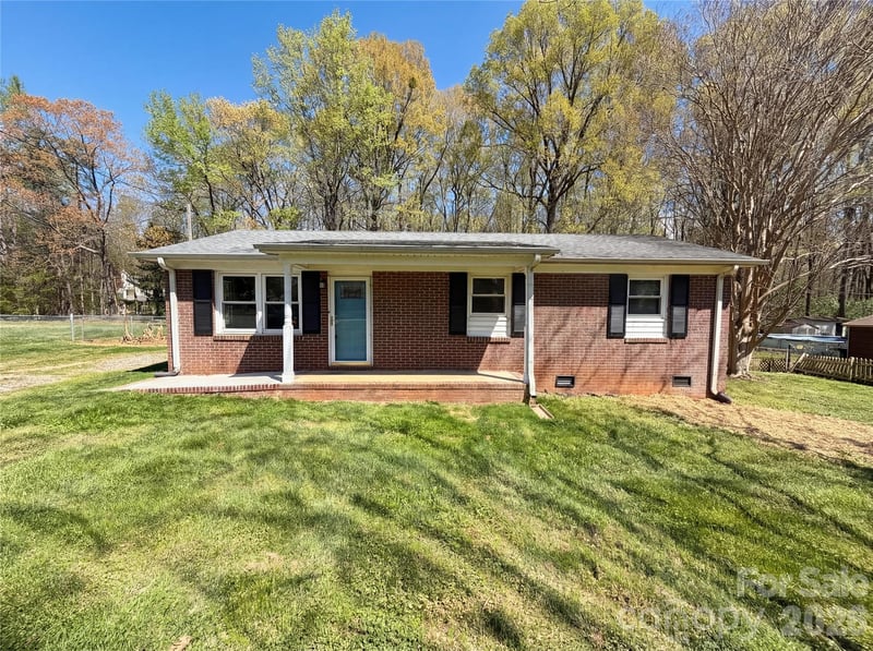 4402 Ginger Dr, Gastonia, NC 28056