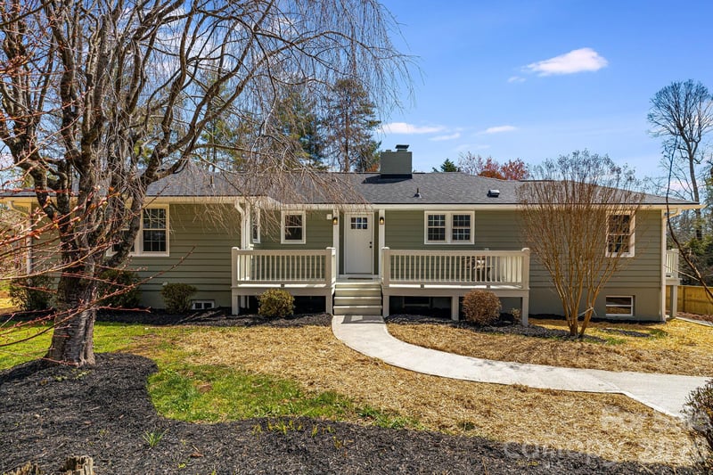 107 Balsam Rd, Hendersonville, NC 28792