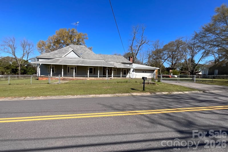 412 Liberty St, Winnsboro, SC 29180