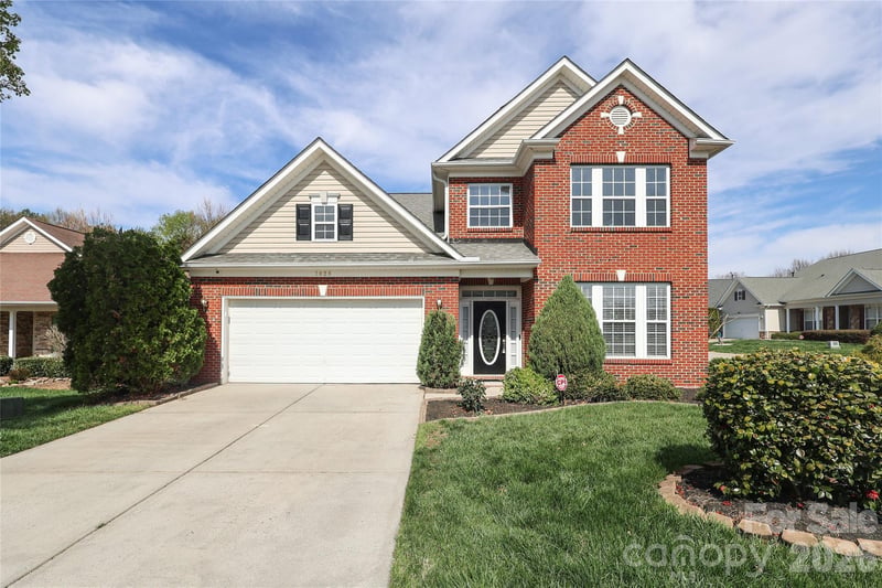 1026 Peridot Dr, Fort Mill, SC 29708