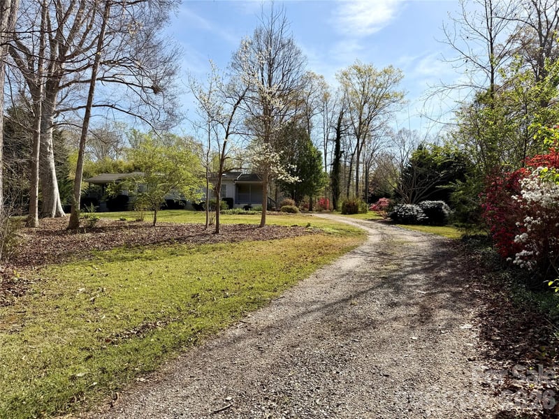 1270 Lilly Dr, Clover, SC 29710