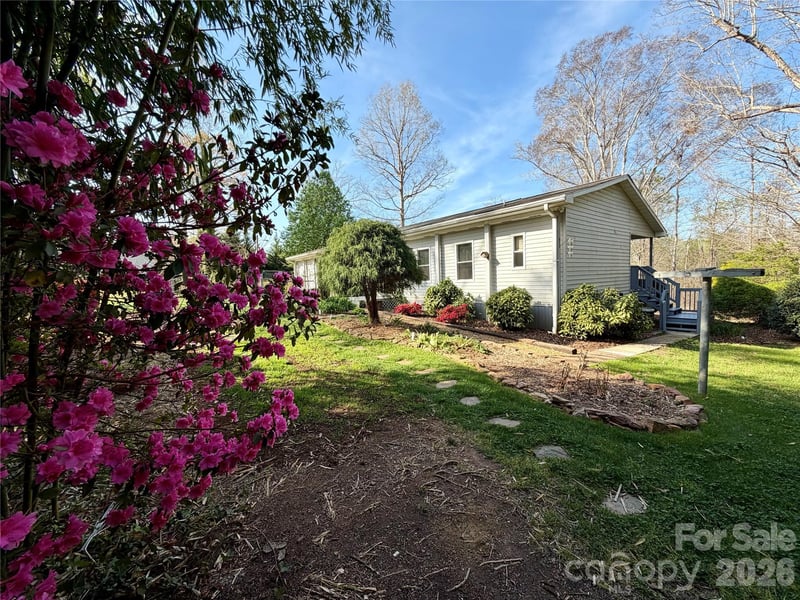 1270 Lilly Dr, Clover, SC 29710
