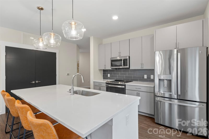 3630 Davidson St #2207, Charlotte, NC 28205