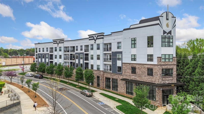 3630 Davidson St #2207, Charlotte, NC 28205