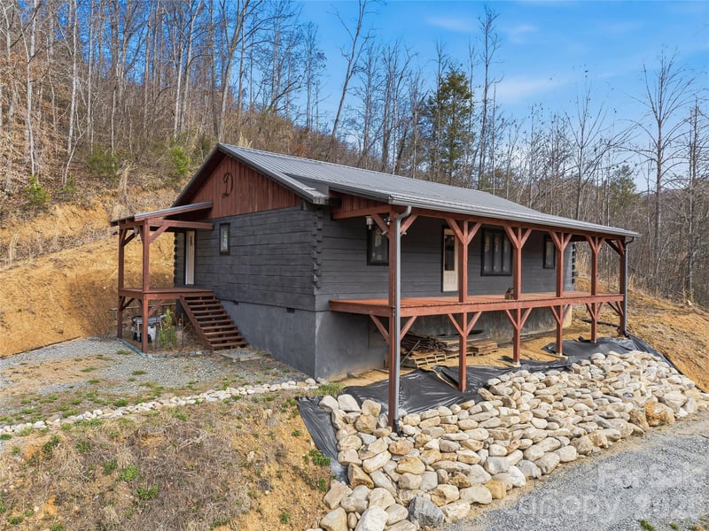 182 Whittemore Branch Rd, Barnardsville, NC 28709
