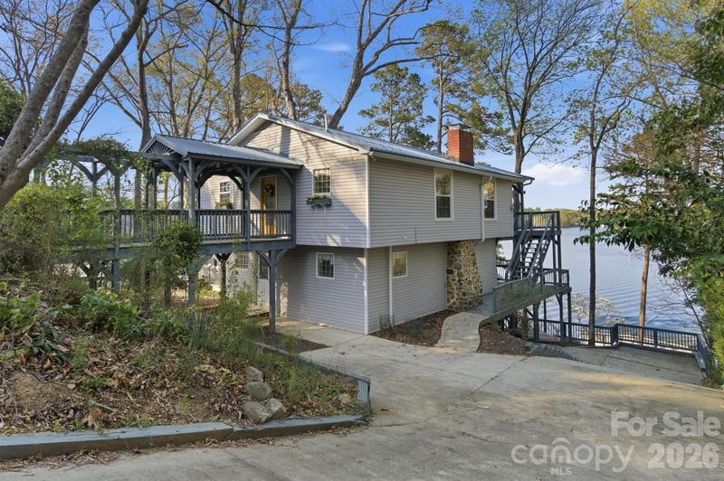 547 Lake Shore Dr, Norwood, NC 28128