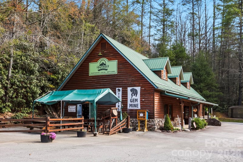 10932 Rosman Hw, Lake Toxaway, NC 28747