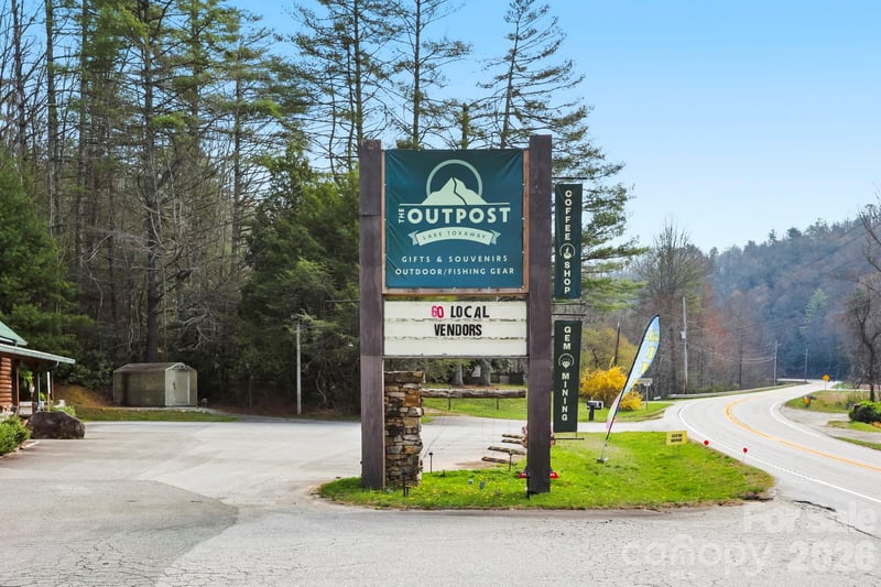 10932 Rosman Hw, Lake Toxaway, NC 28747