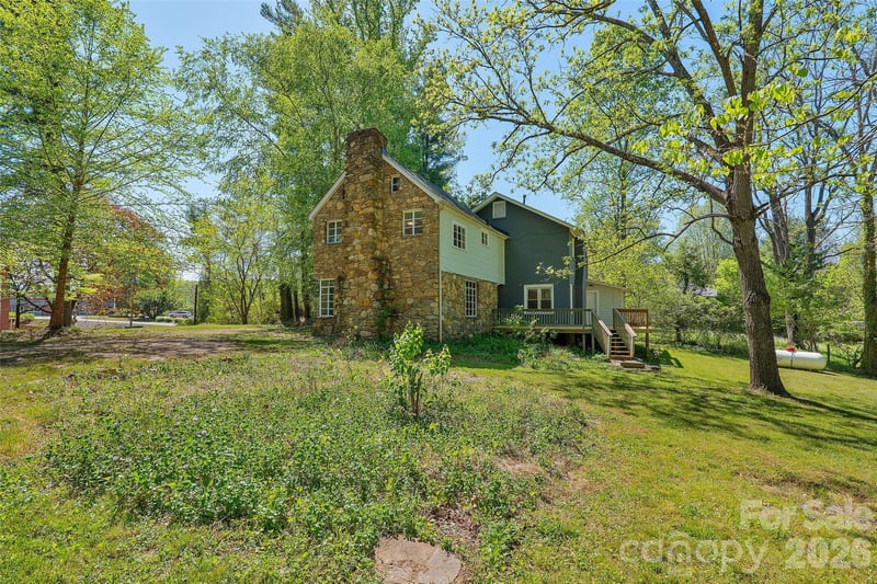 112 Candler School Rd, Candler, NC 28715
