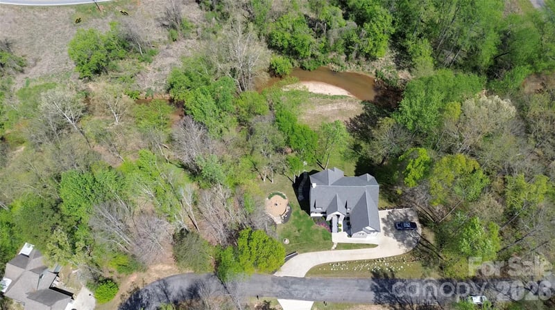34 Rambling Creek Dr, Tryon, NC 28782