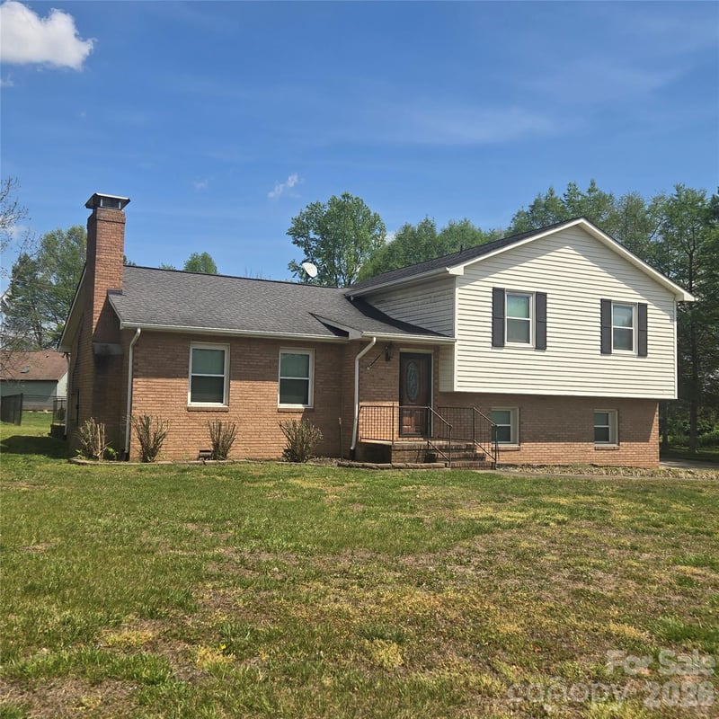 109 Bonnie Ln, Statesville, NC 28625