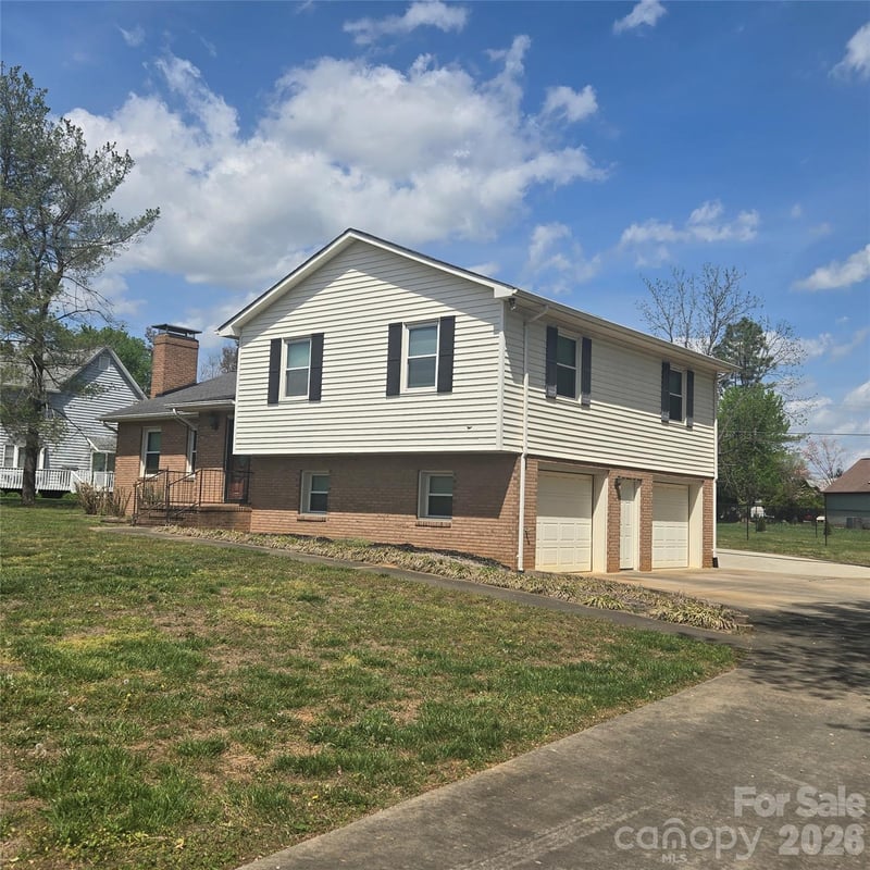 109 Bonnie Ln, Statesville, NC 28625