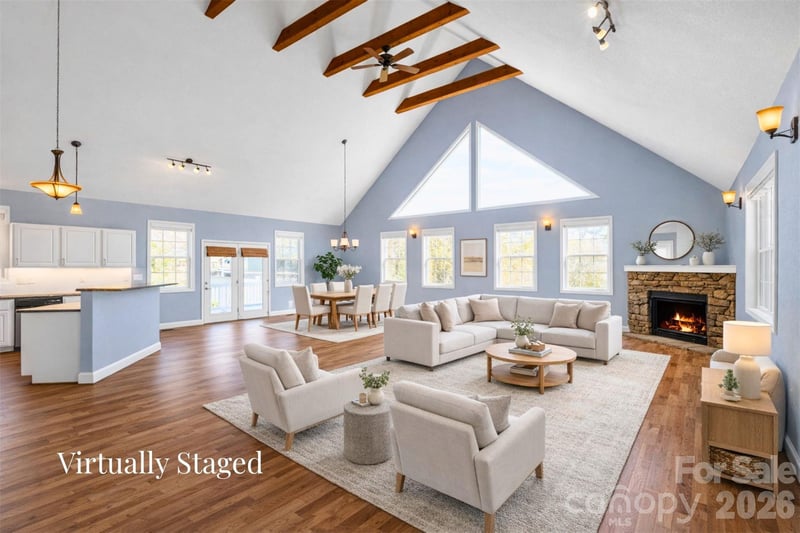 291 Crab Meadow Dr, Hendersonville, NC 28739
