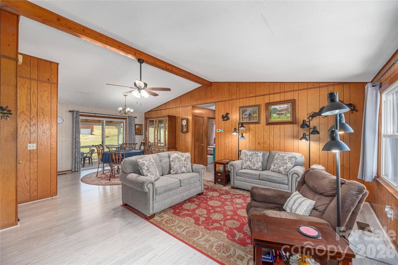 40 Warner Rd, Canton, NC 28716