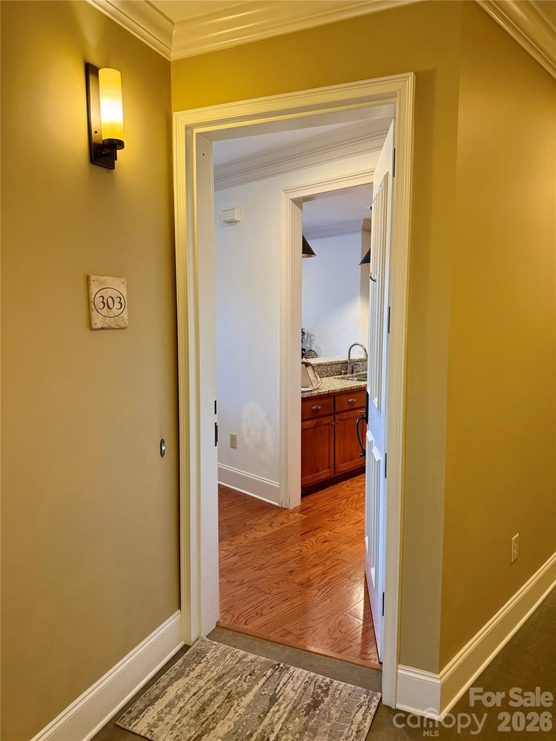 350 Allen St #303, Hendersonville, NC 28792