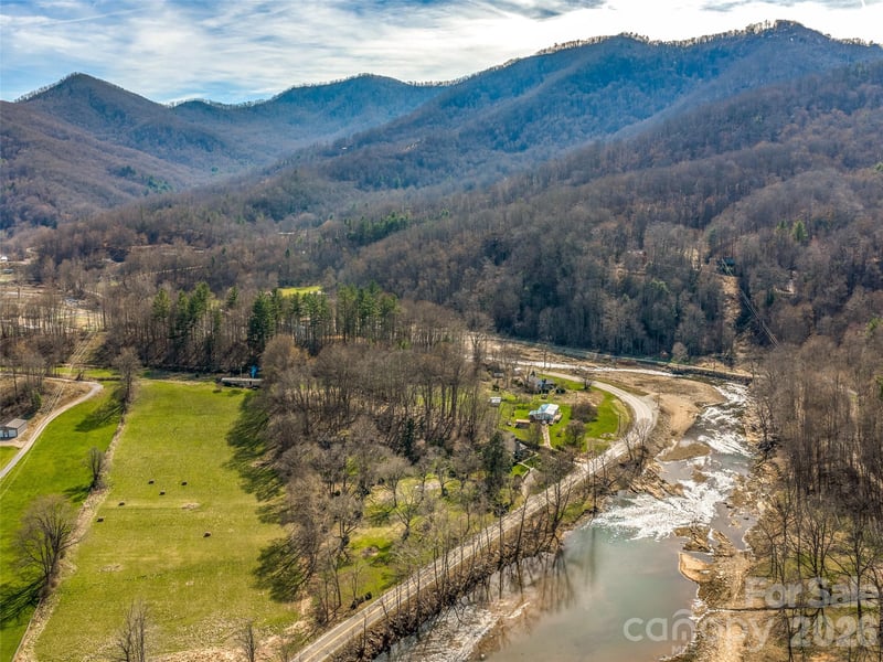 4125 State Highway 197 Hw, Burnsville, NC 28714