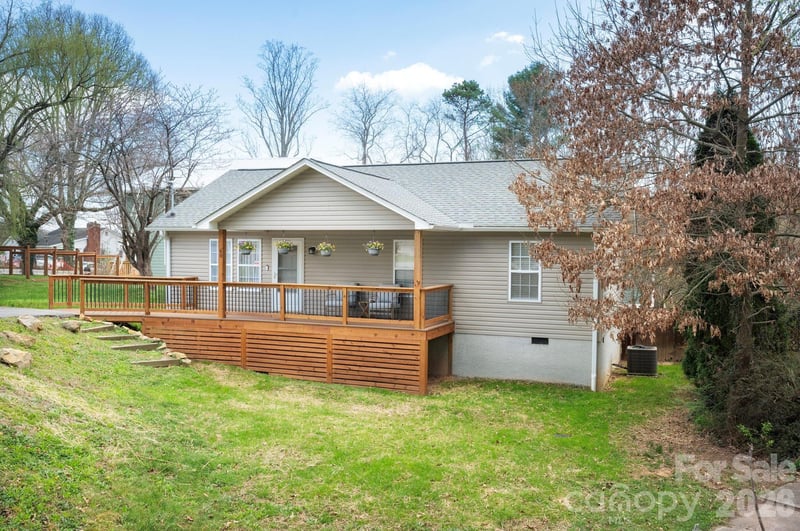 60 Huffman Rd, Asheville, NC 28806