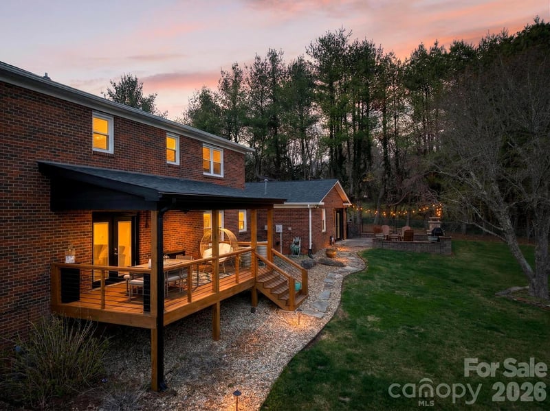 885 Beverly Cir, Lenoir, NC 28645