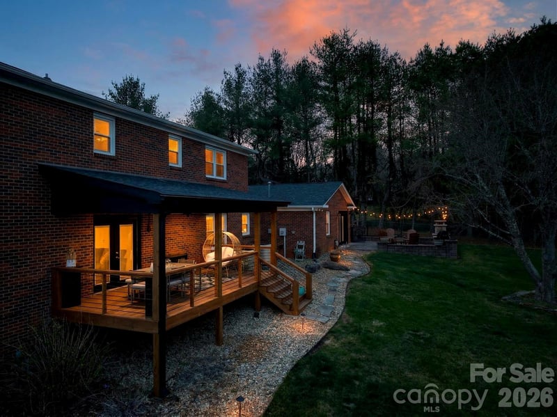885 Beverly Cir, Lenoir, NC 28645